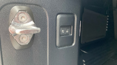 Land Rover Defender 3.0 D250 SE 110 5dr Auto Diesel Estate
